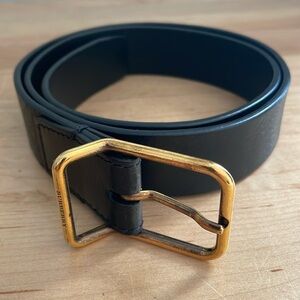 Burberry Black Leather Belt w/Gold Plated Buckle - Size 30